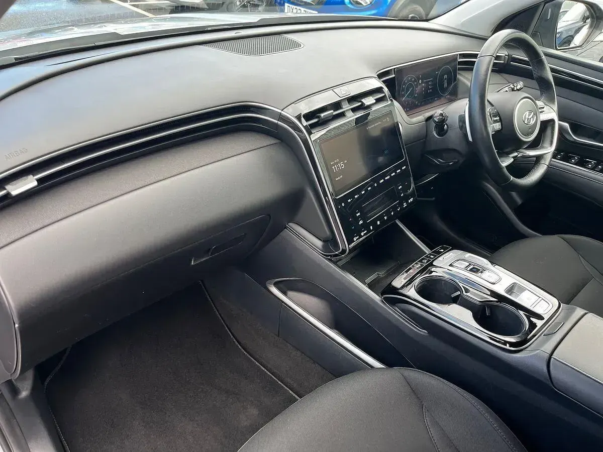 Usado Hyundai Tucson Premium 230 CV (169 kW) 2022 Plateado SUV