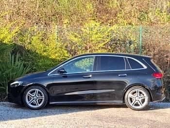 Usado Mercedes B200 Executive 163 HP (119 kW) 2023 Preto Monovolume