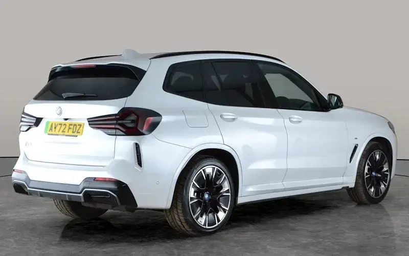 Used BMW iX3 M Sport 210 kW (286 HP) 2022 White SUV