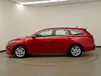 Used Kia Ceed 2020 Red Hatchback