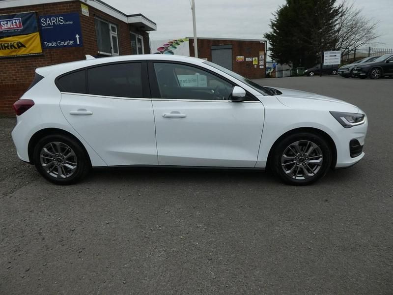Used Ford Focus Titanium 2022 White Hatchback