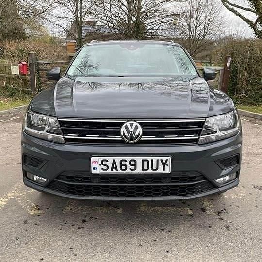 Grey Used 2019 VW Tiguan Match SUV | £17,200 (Super price) - Image 1/4