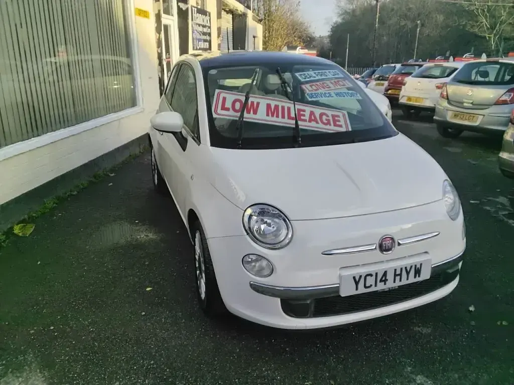 Used Fiat 500 Lounge 69 HP (50 kW) 2014 White Hatchback