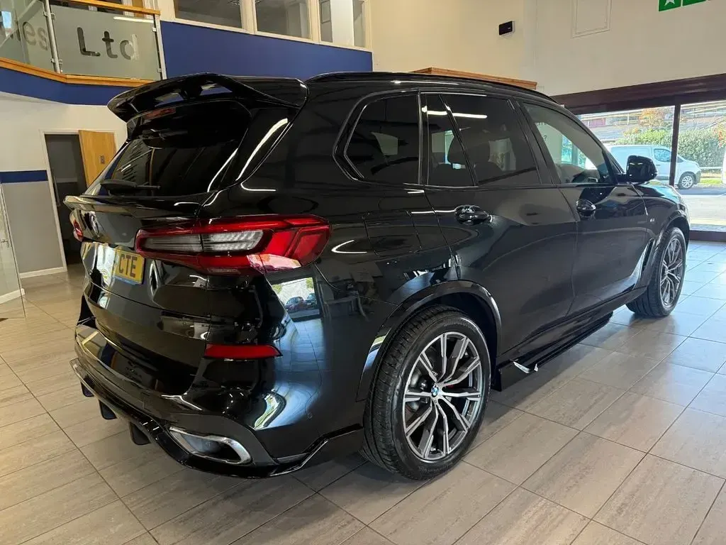 Used BMW X5 M Sport 265 HP (194 kW) 2019 Black SUV