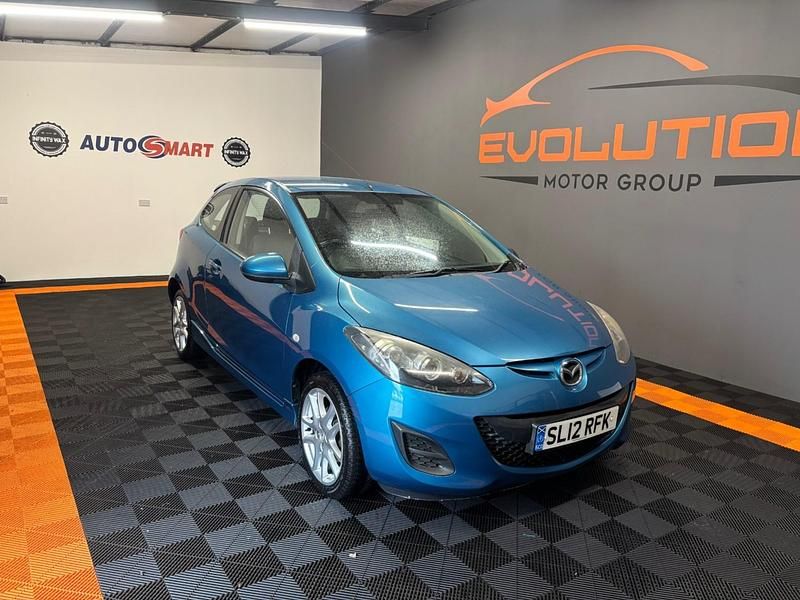 Begagnad Mazda 2 2012 Blå Halvkombi