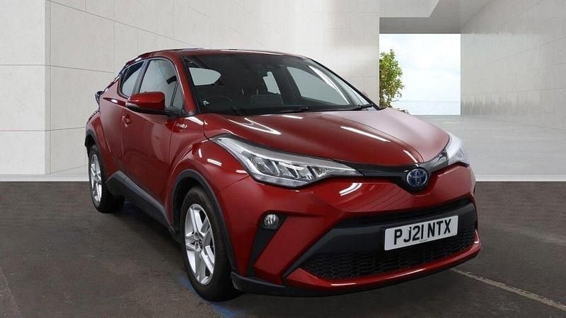 Używany Toyota C-HR 122 KM (89 kW) 2021 Czerwony SUV