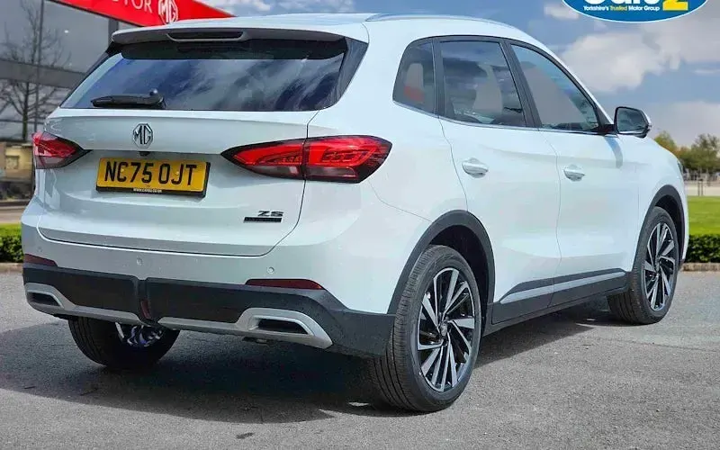 New MG ZS Trophy 196 HP (144 kW) 2026 White SUV