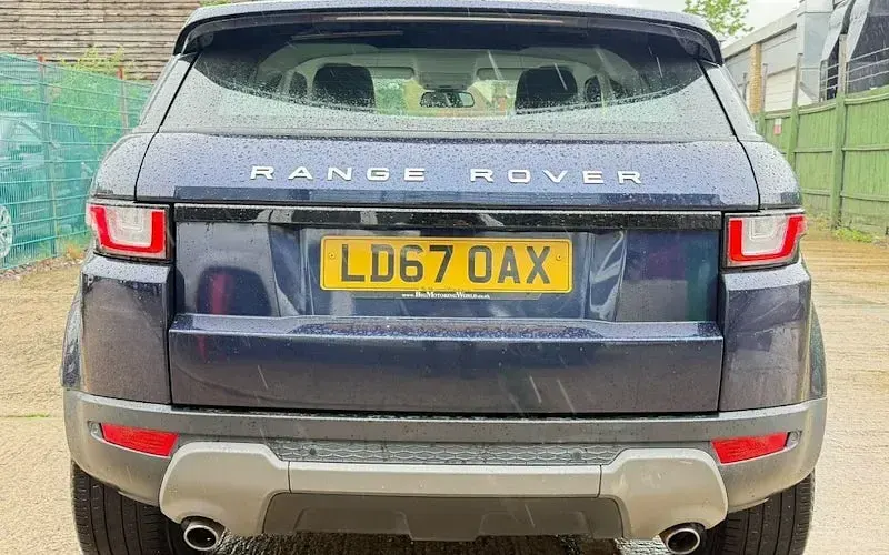 Used Land Rover Range Rover evoque SE 240 HP (176 kW) 2017 Hatchback