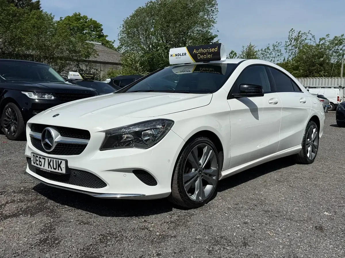 Used Mercedes CLA200 136 HP (100 kW) 2018 White Sedan
