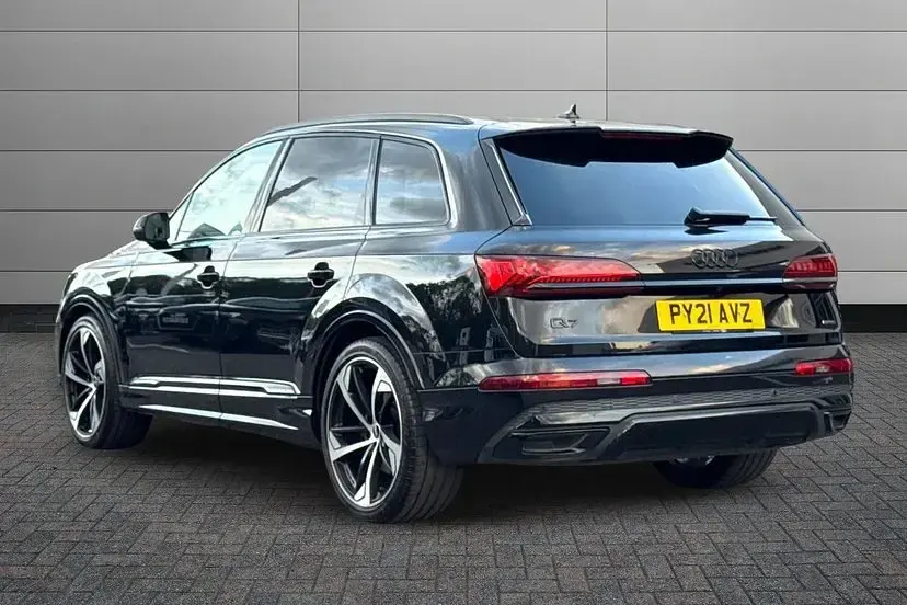 Used Audi Q7 Black Edition 286 HP (210 kW) 2021 Black SUV