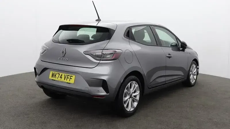 Used Renault Clio V Evolution 90 HP (66 kW) 2024 Grey Hatchback