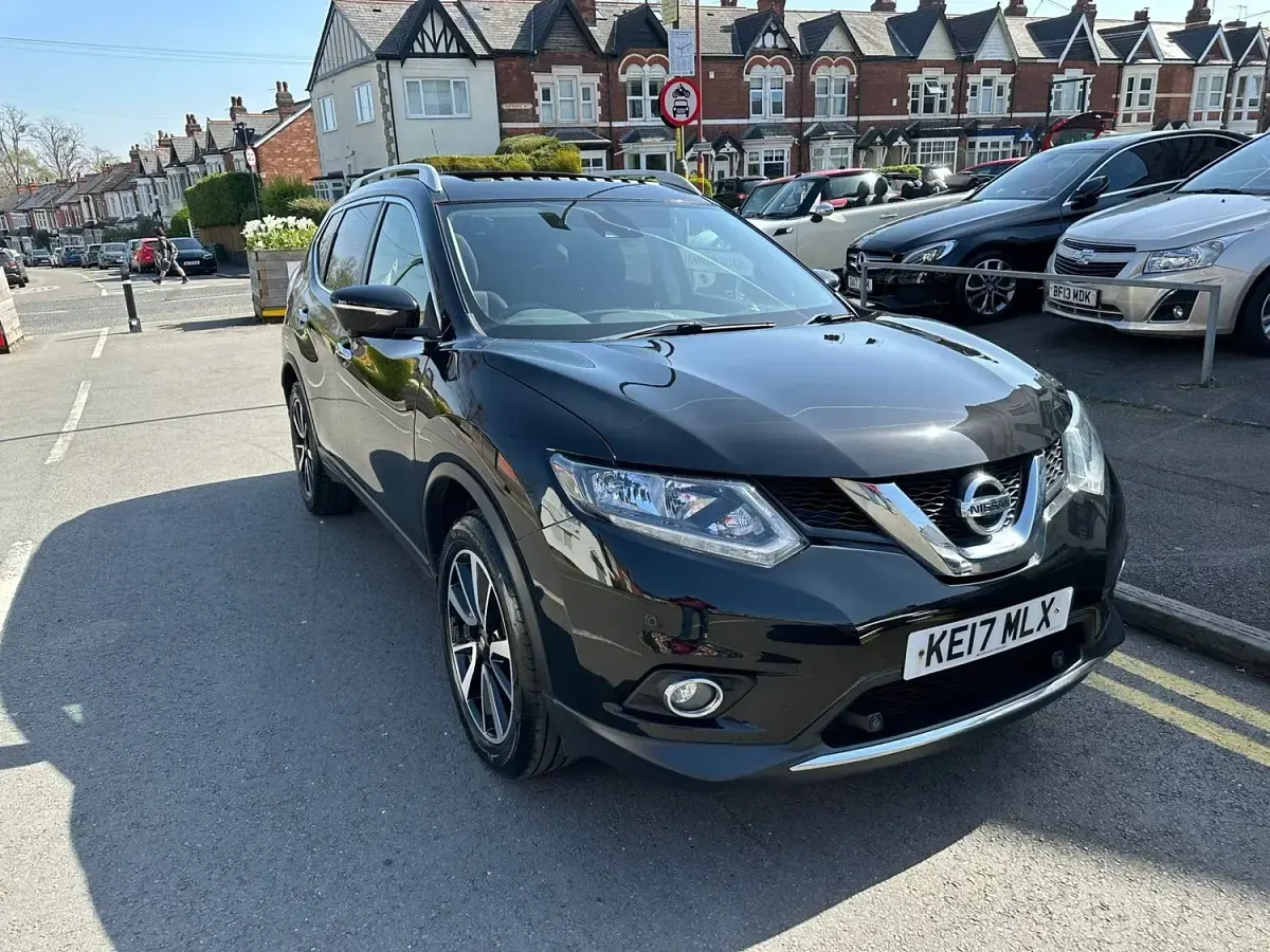 Used Nissan X-Trail N-Vision 130 HP (95 kW) 2017 Black SUV