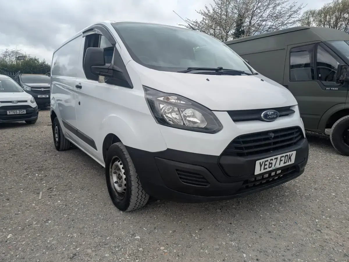 Usado Ford Transit Custom 105 HP (77 kW) 2017 Branco Van