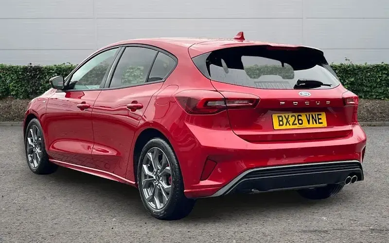 New Ford Focus ST-Line 155 HP (114 kW) 2025 Hatchback