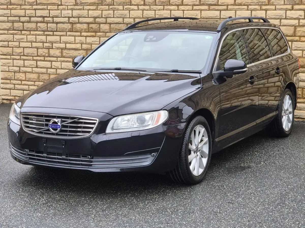 Second-hand Volvo V70 SE 2025 Negru Break