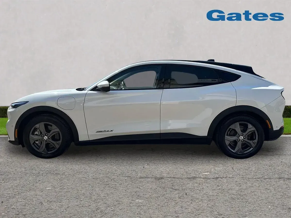 Used Ford Mustang Extended Range 294 HP (216 kW) 2022 White Hatchback
