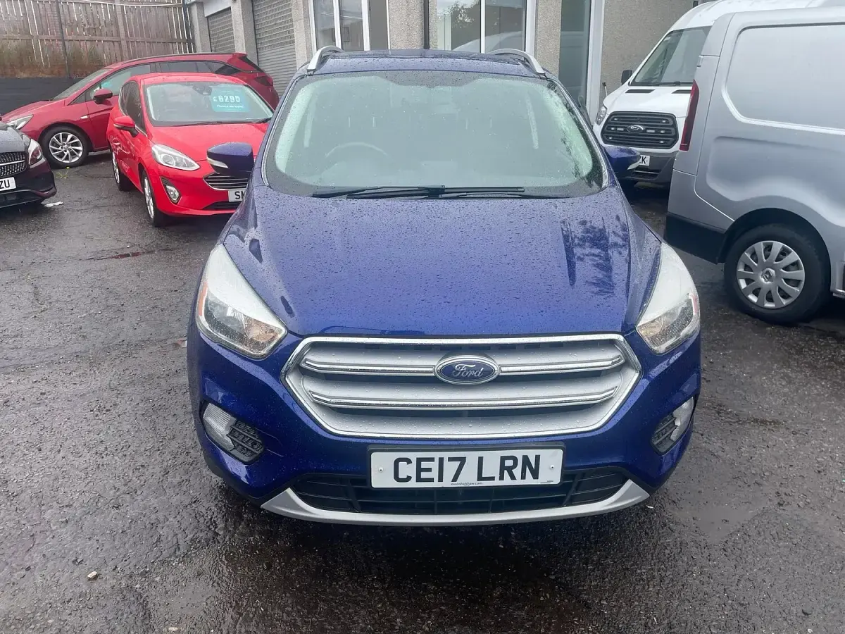 Used Ford Kuga Zetec 120 HP (88 kW) 2017 Blue SUV