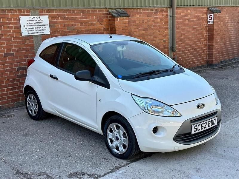 Używany Ford Ka Studio 2013 Biały Hatchback
