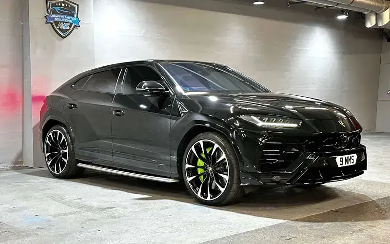 Used Lamborghini Urus 666 HP (489 kW) 2021 Black SUV