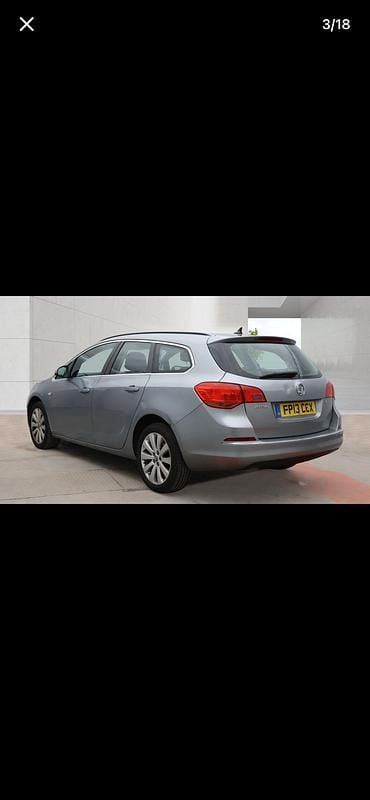 Used Vauxhall Astra 2013 Silver Estate