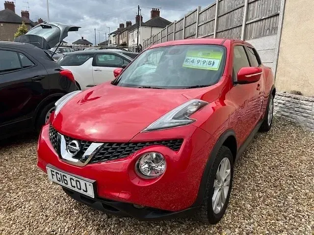 Used Nissan Juke N-Connecta 115 HP (84 kW) 2016 Red SUV