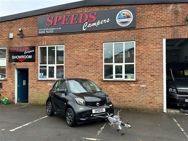 Black Used 2019 Smart ForTwo Coupé Premium Coupe | £11,950 (Expensive) - Image 1/1