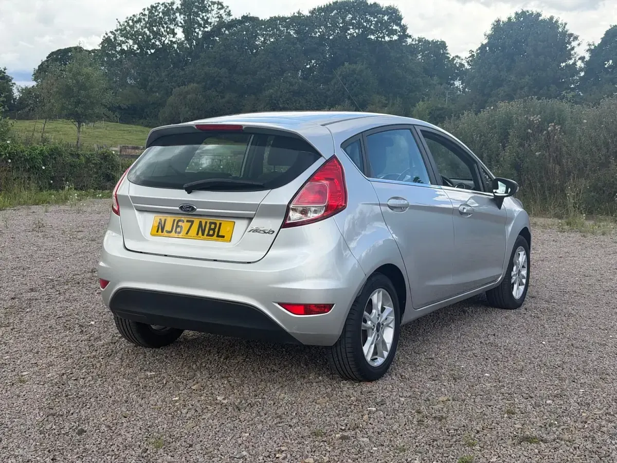 Used Ford Fiesta Zetec 2017 Silver Hatchback