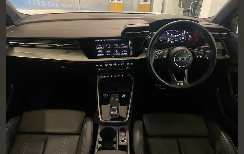 Used Audi A3 S-Line 108 HP (79 kW) 2022 White Sedan