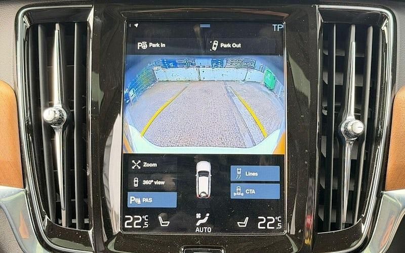 Used Volvo V90 Inscription 390 HP (286 kW) 2019 White Estate