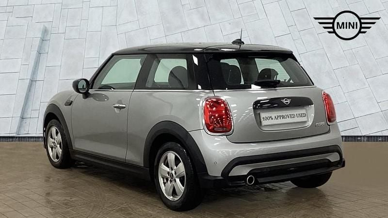 Used Mini Cooper Classic 134 HP (98 kW) 2022 Silver Hatchback
