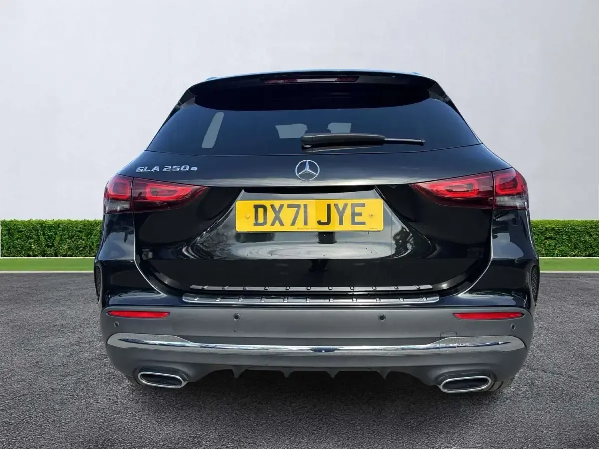 Usado Mercedes GLA250 Exclusive 2021 Preto SUV