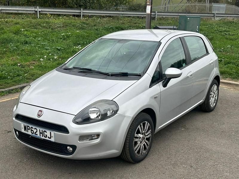 Used Fiat Punto Easy 69 HP (50 kW) 2012 Grey Hatchback