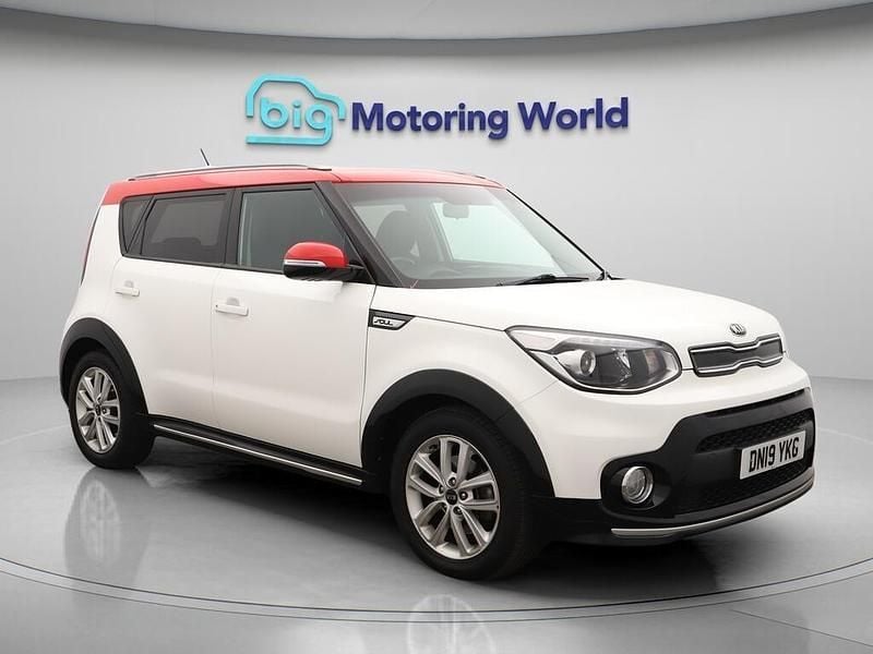 White Used 2019 Kia Soul 2 SUV | £11,000 (Fair price) - Image 1/4