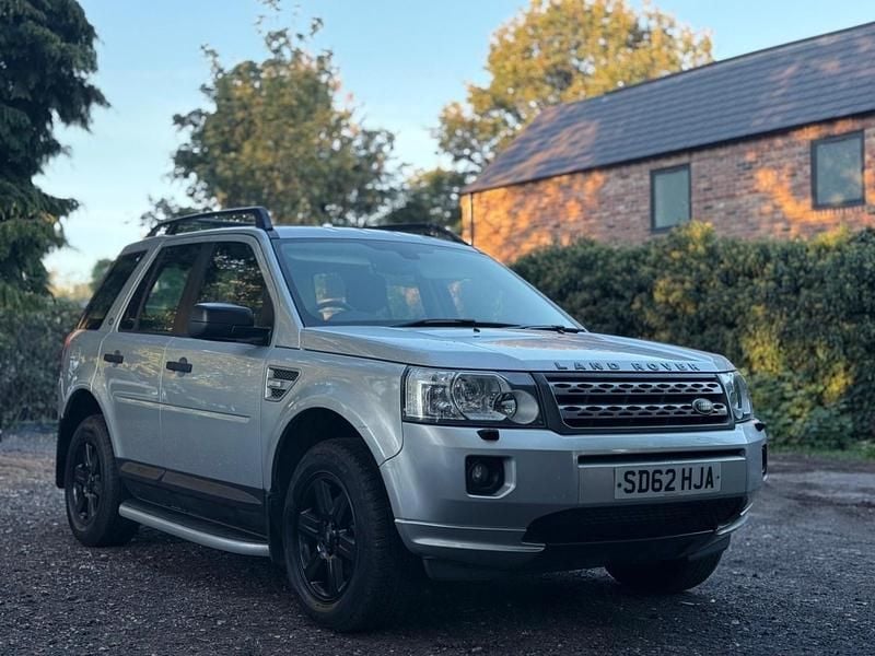 Silver Used 2012 Land Rover Freelander 2 SUV | £4,995 (Fair price) - Image 1/4