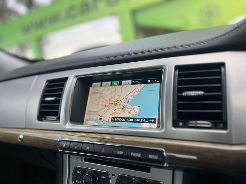 Used Jaguar XF Premium Luxury 200 HP (147 kW) 2013 Red Sedan