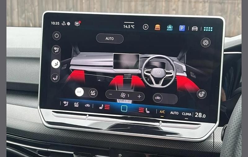 New VW Golf VIII Black Edition 147 HP (108 kW) 2025 Black Hatchback