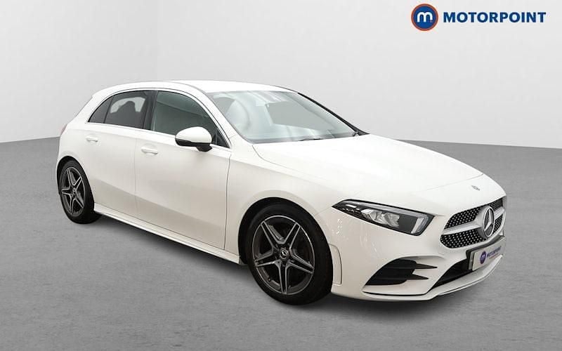 Used Mercedes A180 AMG line 136 HP (100 kW) 2019 White Hatchback