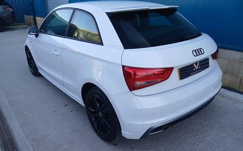 Used Audi A1 Sportback S-Line 105 HP (77 kW) 2014 Hatchback
