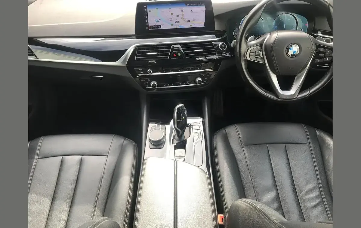Used BMW 520 Efficient Dynamics 187 HP (137 kW) 2018 Blue Sedan