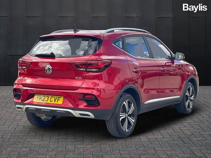 Red Used 2023 MG ZS Excite Sedan | £13,499 (Fair price) - Image 1/2