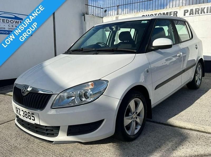 Used Skoda Fabia SE 69 HP (50 kW) 2014 White Hatchback