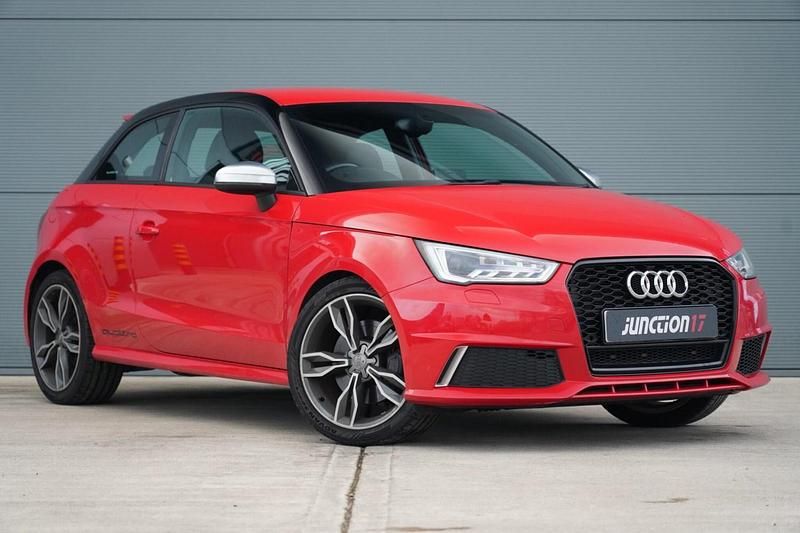 Used Audi A1 Advanced 256 HP (188 kW) 2014 Red Hatchback
