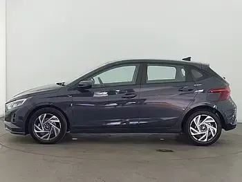 Used Hyundai i20 Advanced 100 HP (73 kW) 2025 Grey Hatchback