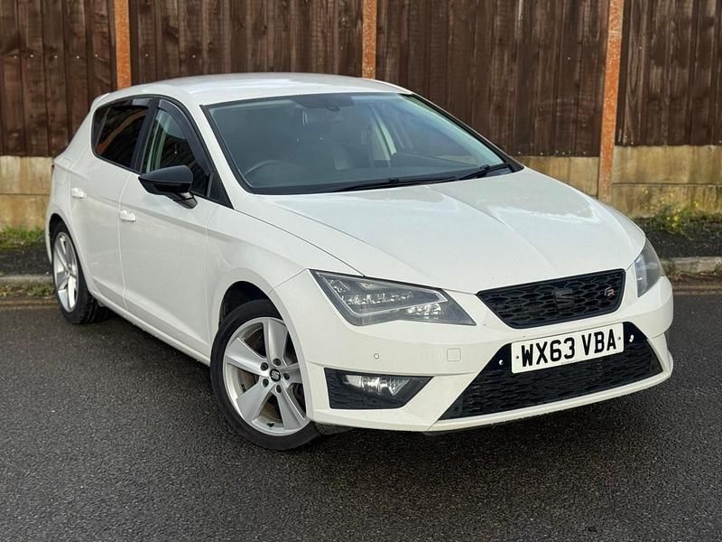 White Used 2013 Seat Leon FR Hatchback | £5,495 (Fair price) - Image 1/4