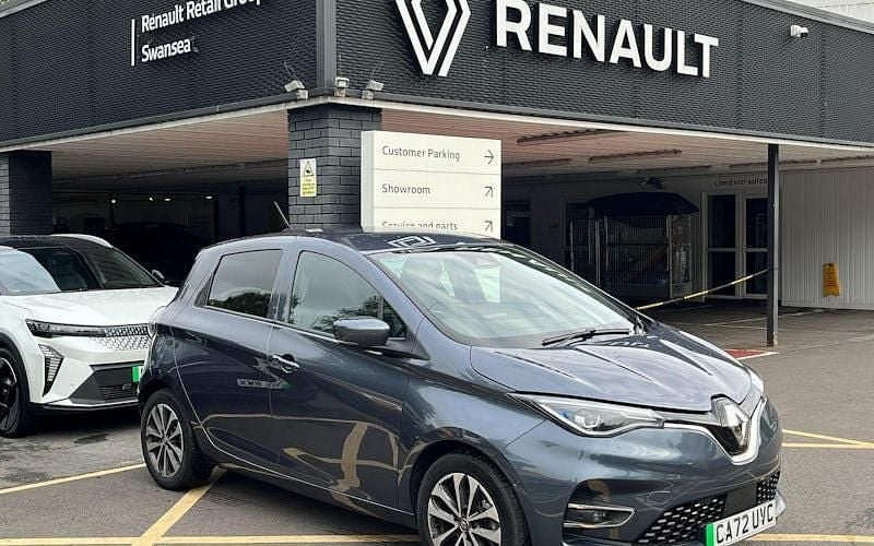 Used 2022 Renault Rapid GT-Line Hatchback | £11,919 (Fair price) - Image 1/3
