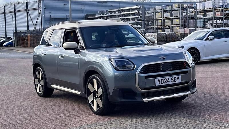 Used Mini Countryman 215 HP (158 kW) 2024 Green SUV