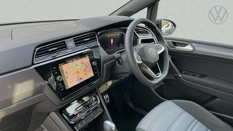 Used VW Touran R-line 150 HP (110 kW) 2025 Dolphin grey MPV