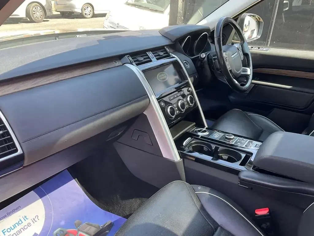 Used Land Rover Discovery HSE 258 HP (189 kW) 2017 Black SUV