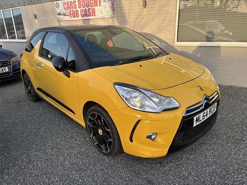 Used Citroën DS3 120 HP (88 kW) 2014 Yellow Hatchback