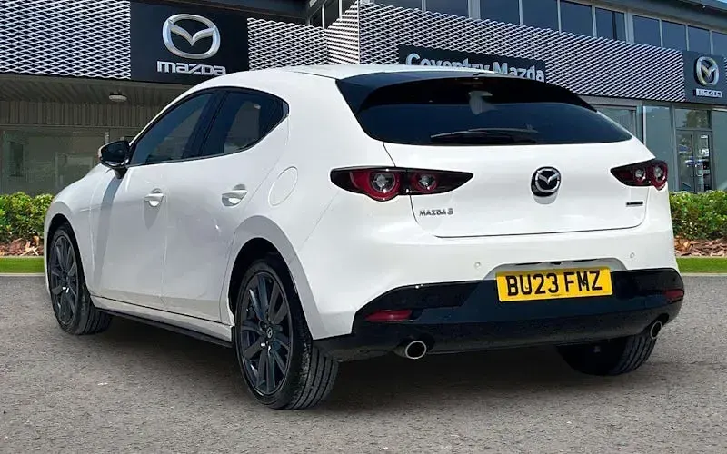 Used Mazda 3 Inclusive 122 HP (89 kW) 2022 Hatchback